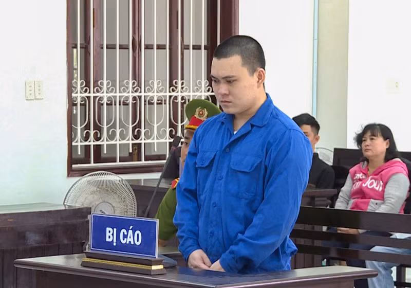 Bị cáo Nguyễn Khắc Huy tại tòa.