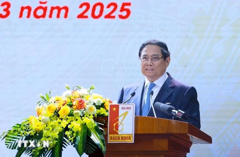 Thủ tướng Phạm Minh Chính phát biểu tại Lễ phát động Phong trào “Bình dân học vụ số.” (Ảnh: Dương Giang/TTXVN)