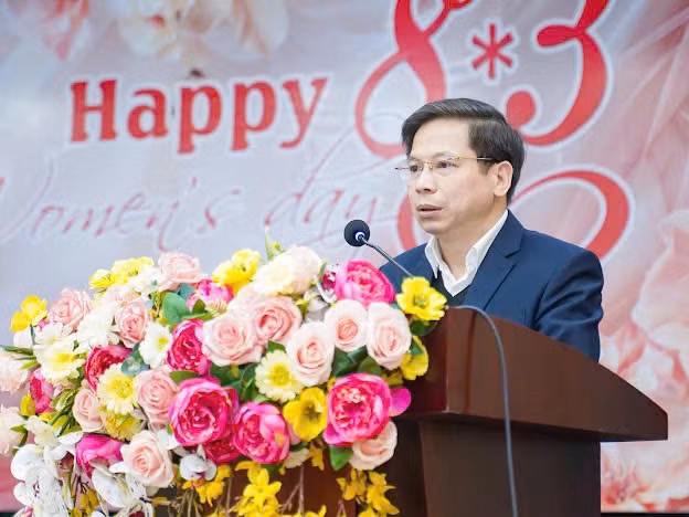 Đồng chí Nguyễn Tuấn Anh, Bí thư Đảng ủy, Chủ tịch HĐQT Công ty phát biểu tại chương trình.