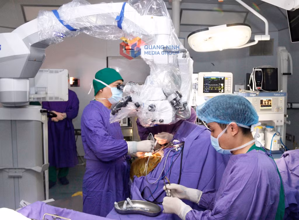 Nhiều kỹ thuật cao trong chuyên ngành phẫu thuật sọ não, cột sống được triển khai tại Bệnh viện Đa khoa tỉnh.