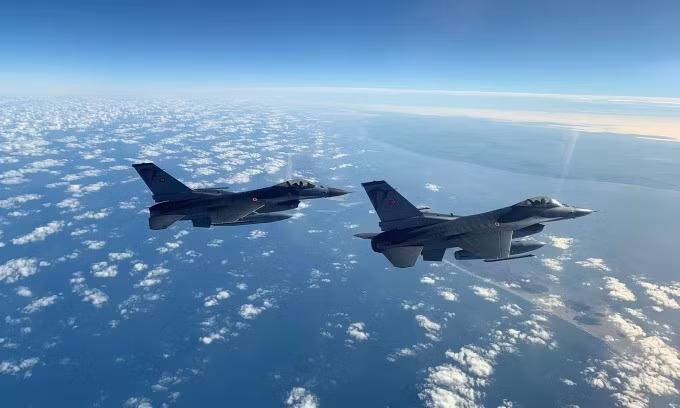 Tiêm kích F-16 Thổ Nhĩ Kỳ rời căn cứ tại Balikesir đến Đức vào năm 2022 tham gia tập trận Steadfast Noon. Ảnh: NATO