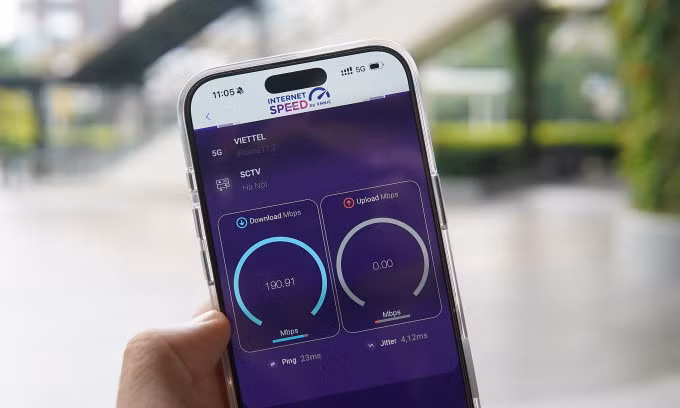 Kết quả đo mạng 5G với tốc độ nhanh gấp đôi 4G tại một điểm ở Hà Đông, Hà Nội sáng 10/10 qua ứng dụng i-Speed. Ảnh: Lưu Quý
