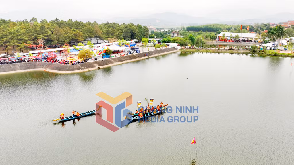 Nghi lễ lấy nước sạch nhất từ đầu nguồn (3-2026). Ảnh: Hồng Phương
