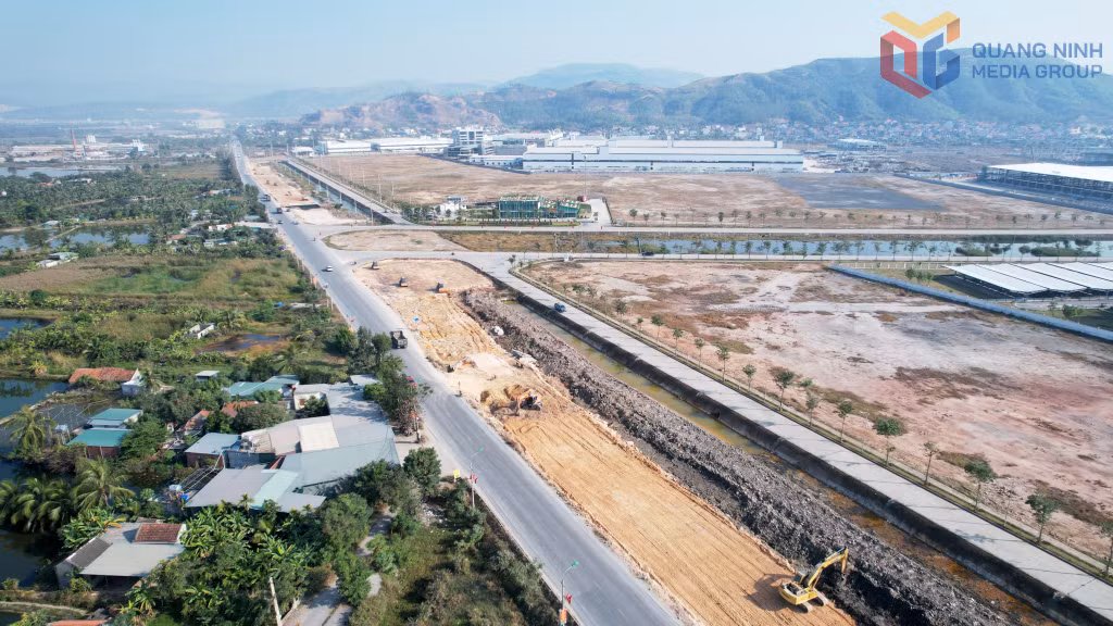 Các đơn vị nhà thầu tăng tốc thi công đoạn tuyến đã có mặt bằng
