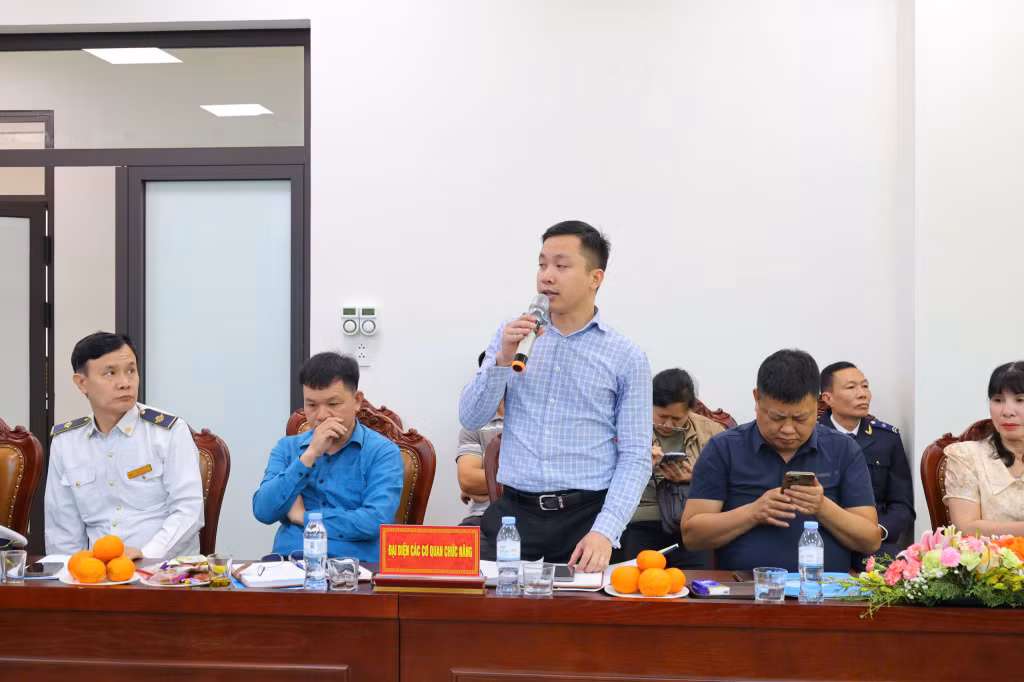 Đại diện các doanh nghiệp phát biểu ý kiến.