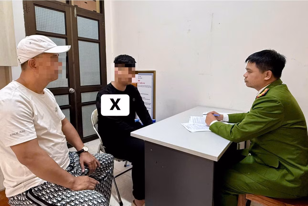 Sau khi được giáo dục, phân tích các thanh niên đã nhận thức được vi phạm. Ảnh: Công an phường Vũ Ninh