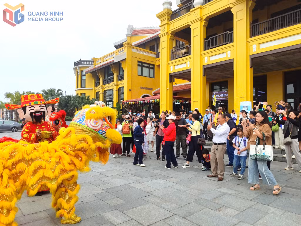 Quý I/2026, du lịch Quảng Ninh ước đạt 6,28 triệu lượt khách, doanh thu đạt 15.687 tỷ đồng.
