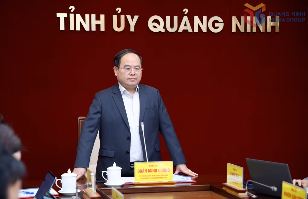 Đồng chí Quản Minh Cường, Ủy viên Trung ương Đảng, Bí thư Tỉnh ủy, Trưởng Đoàn ĐBQH tỉnh làm việc với Sở Văn hóa, Thể thao và Du lịch.