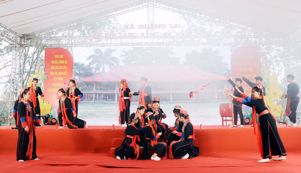 2026-04_Hội làng Bằng Cả năm 2026 với các tiết mục biểu diễn mang đậm bản sắc dân tộc Dao Thanh Y. Ảnh Tạ Quân