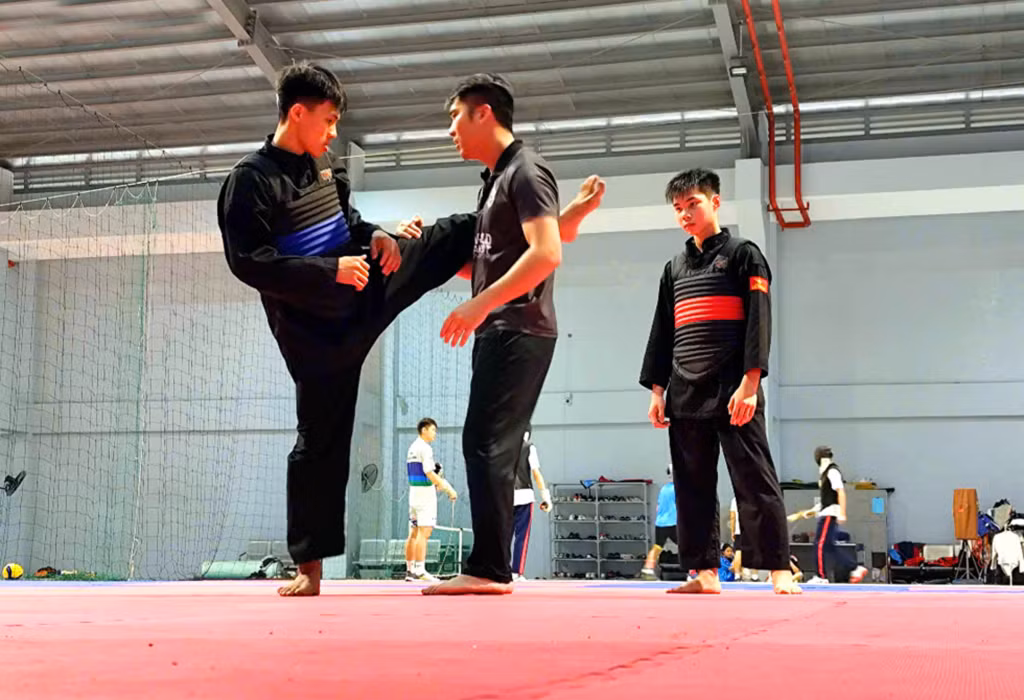 Những HLV giỏi, giàu kinh nghiệm là yếu tố quan trọng góp phần đào tạo ra những VĐV trẻ giàu tiềm năng.