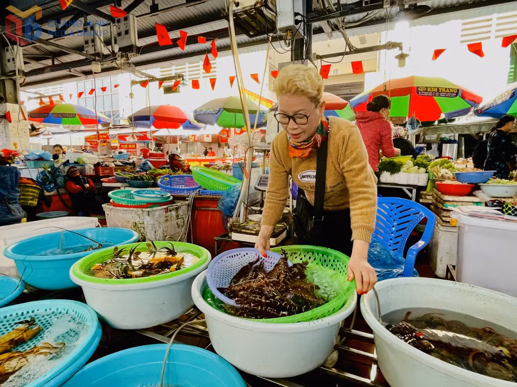 Các mặt hàng thủy sản phong phú, đa dạng.