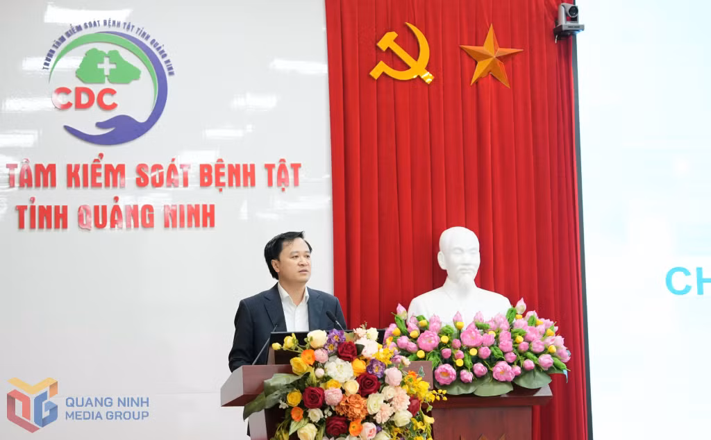Lãnh đạo Sở Y tế Quảng Ninh phát biểu tại lớp tập huấn.