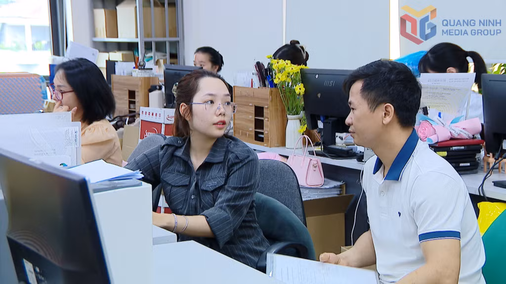 Các hộ kinh doanh thực hiện việc chuyển đổi sang doanh nghiệp sẽ được các đơn vị thuế trên địa bàn phường Hà Lầm hỗ trợ, hướng dẫn các thủ tục.