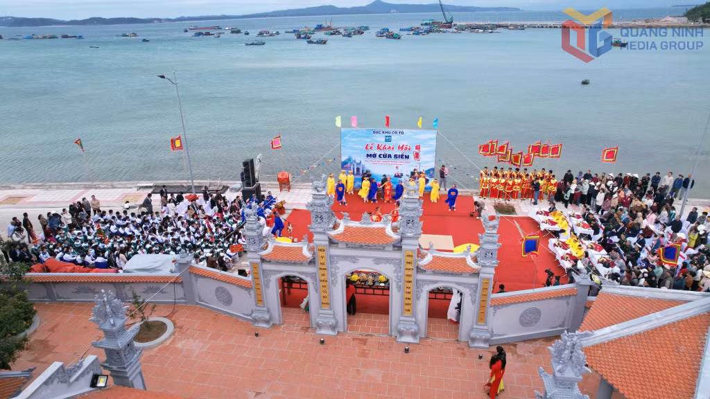 Lễ hội Mở cửa biển đầu năm mới tại đảo Thanh Lân, đặc khu Cô Tô. Ảnh: Trung tâm cung ứng dịch vụ Cô Tô.