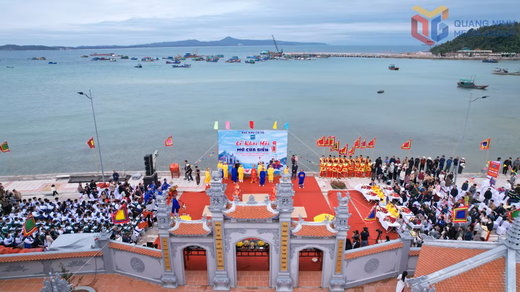 Không chỉ mang ý nghĩa tín ngưỡng, Lễ hội Mở cửa biển còn là dịp tôn vinh giá trị văn hóa đặc sắc của cư dân vùng biển Thanh Lân, đặc khu Cô Tô. Những chương trình giao lưu, trình diễn dân gian và các hoạt động sinh hoạt truyền thống đã tạo nên không khí sôi nổi, góp phần quảng bá hình ảnh con người, văn hóa và tiềm năng du lịch của đảo Thanh Lân nói riêng, đặc khu Cô Tô nói chung.