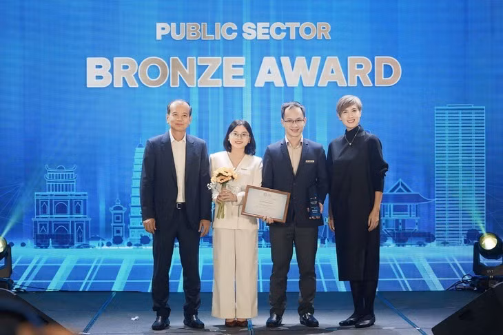 Đại diện Elcom nhận giải đồng Giải thưởng số ASEAN 2026, đây là lần đầu tiên Việt Nam có đại diện giành giải ở hạng mục này - Ảnh: BTC