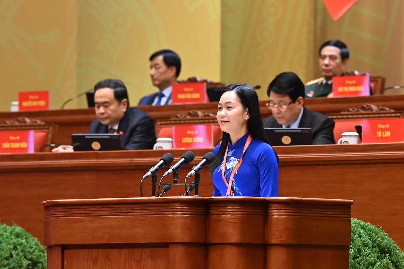 Đồng chí Nguyễn Thị Thúy Lam, Bí thư Đảng ủy, Chủ tịch Hội đồng nhân dân xã Tân Khánh Trung.