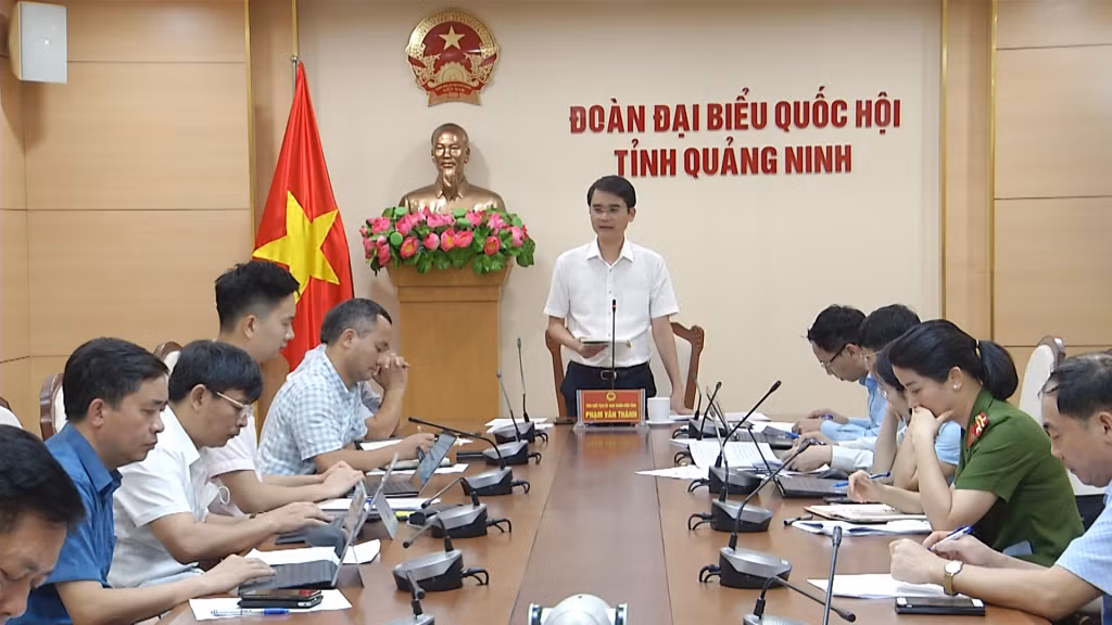 Đồng chí Phạm Văn Thành, Phó Chủ tịch UBND tỉnh kết luận buổi làm việc.