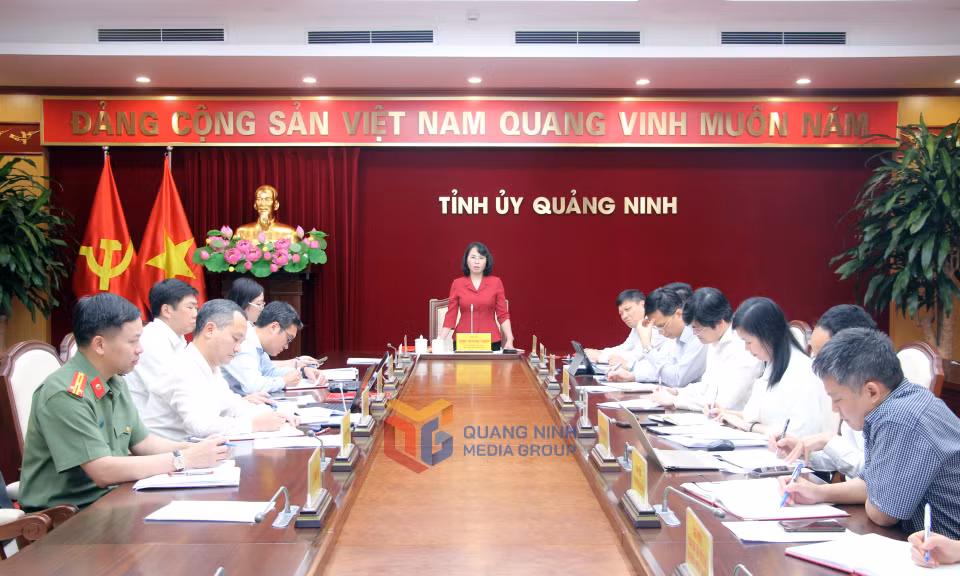 Đồng chí Trịnh Thị Minh Thanh, Phó Bí thư Thường trực Tỉnh ủy, Chủ tịch HĐND tỉnh, phát biểu kết luận.