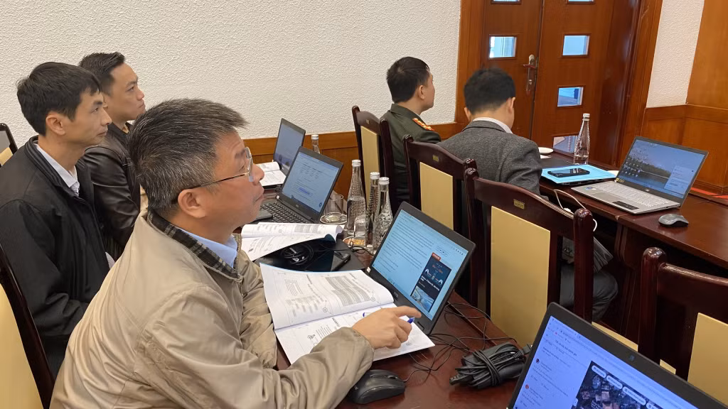 Sở TT&amp;TT phối hợp với Trung tâm Ứng cứu khẩn cấp không gian mạng Việt Nam tổ chức diễn tập phát hiện và khắc phục các vấn đề liên quan đến an toàn thông tin, dữ liệu cho các thành viên Đội Ứng cứu sự cố của tỉnh và các chuyên gia về CNTT của các cơ quan, đơn vị.