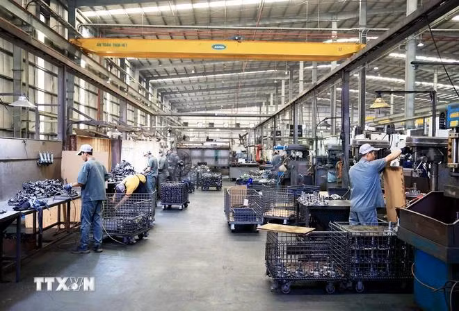 Xưởng sản xuất của Công ty Cơ khí Động lực Toàn Cầu, doanh nghiệp có vốn đầu tư FDI tại Khu Công nghiệp Giang Điền, huyện Trảng Bom, tỉnh Đồng Nai. (Ảnh: Hồng Đạt/TTXVN)