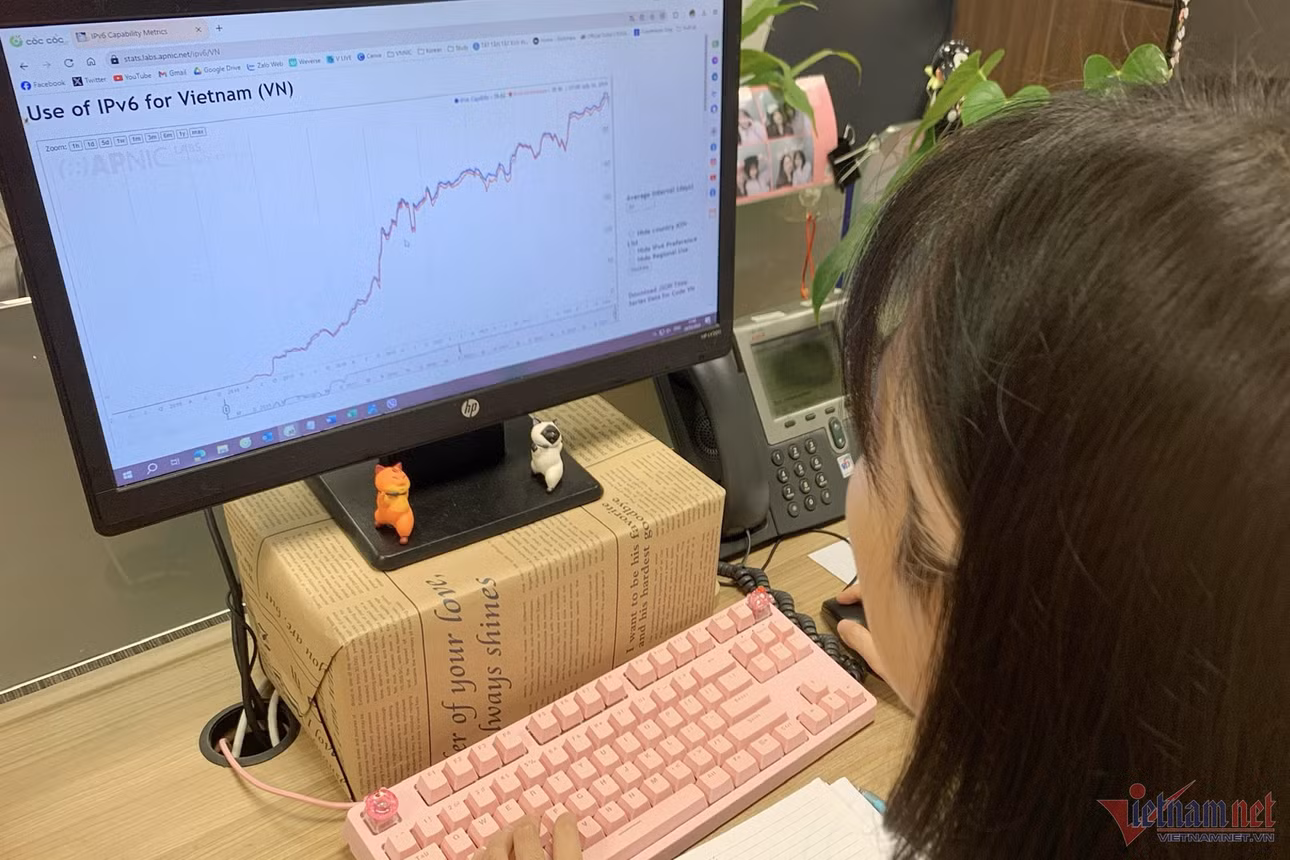 Bộ TT&amp;TT đặt mục tiêu đến hết năm 2025, toàn bộ mạng Internet Việt Nam ứng dụng địa chỉ IPv6 và 100% người dân truy cập Internet băng rộng qua IPv6. Ảnh: K.Huyền