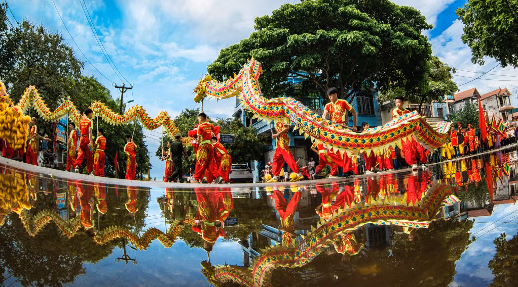 Múa rồng trong lễ hội. Ảnh: Dương Văn Toàn (CTV)