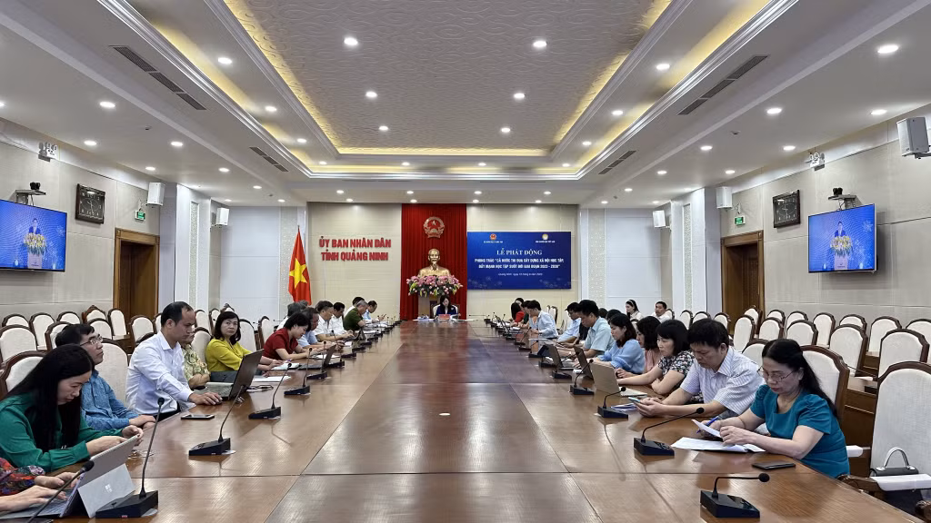 Các đại biểu tham dự Lễ phát động tại điểm cầu Quảng Ninh.