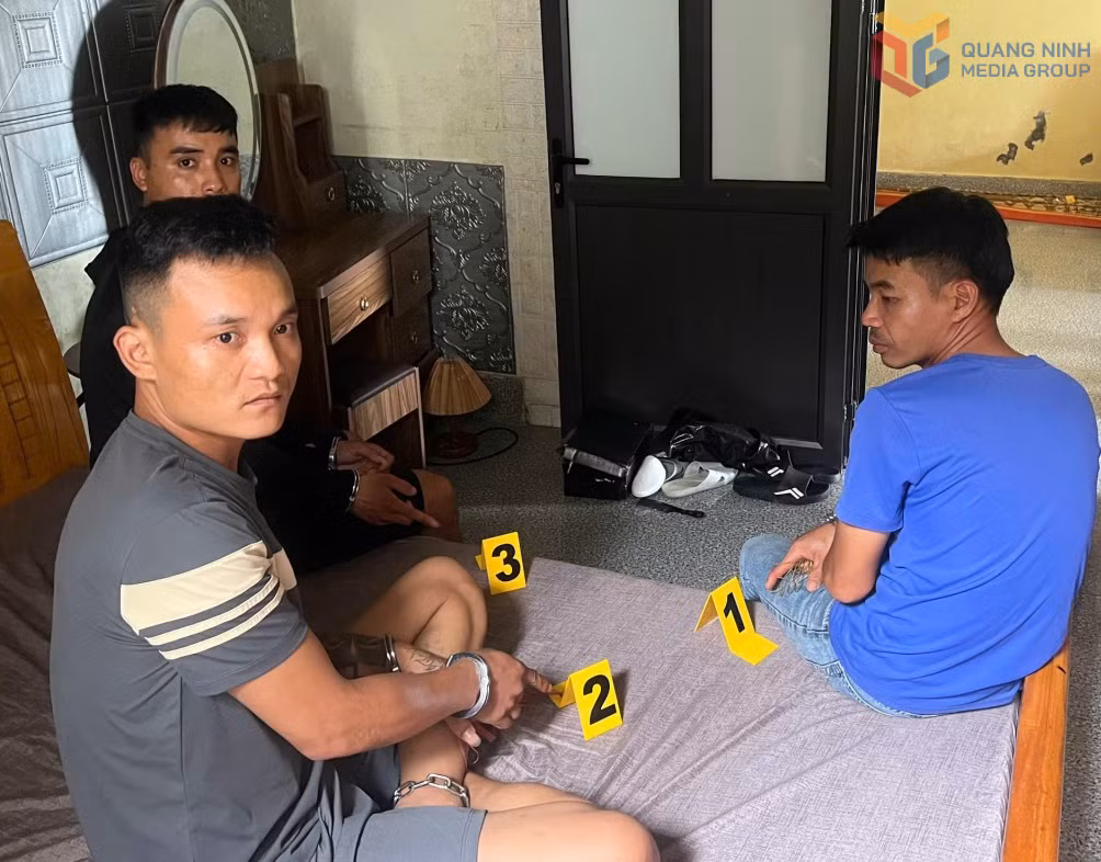 Lực lượng chức năng bắt giữ các đối tượng tổ chức sử dụng trái phép ma túy tại Hải Hà, tháng 6/2025. Ảnh: Minh Hoàn (Công an tỉnh)