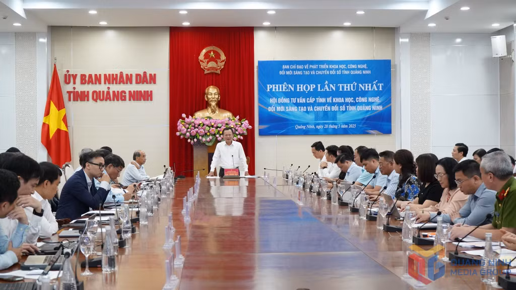 Hội đồng tư vấn cấp tỉnh về phát triển KHCN, đổi mới sáng tạo và chuyển đổi số họp phiên thứ nhất.