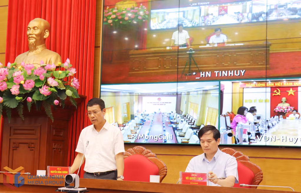 Lãnh đạo Ban Tuyên giáo - Dân vận phát biểu tại buổi làm việc. 