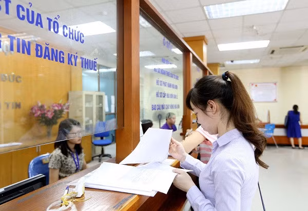 Từ hôm nay, xóa bỏ thuế khoán với hộ kinh doanh có doanh thu từ 1 tỷ đồng/năm - Ảnh 1.