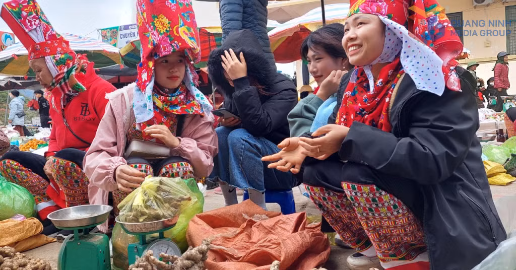 Chợ phiên Bình Liêu 