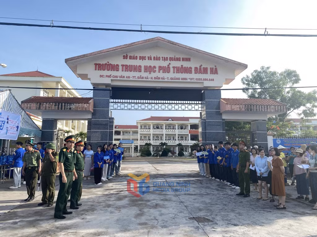 ĐVTN huyện Đầm Hà triển khai đội hình Tiếp sức mùa thi hỗ trợ kỳ thi tuyển sinh lớp 10 năm học 2025–2026.