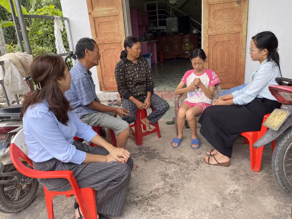 Thăm em Trần Thị Minh Ngọc (SN 2013)
