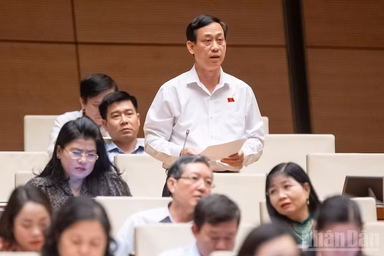 Đại biểu Mai Văn Hải (Đoàn Thanh Hóa). (Ảnh: DUY LINH)