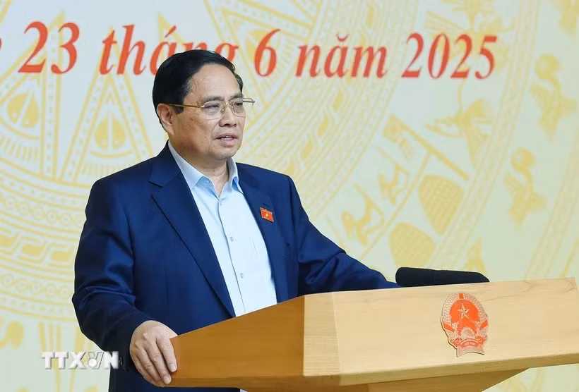 hủ tướng Phạm Minh Chính phát biểu tại Hội nghị tổng kết đợt cao điểm đấu tranh ngăn chặn buôn lậu, gian lận thương mại, hàng giả. (Ảnh: Dương Giang/TTXVN)
