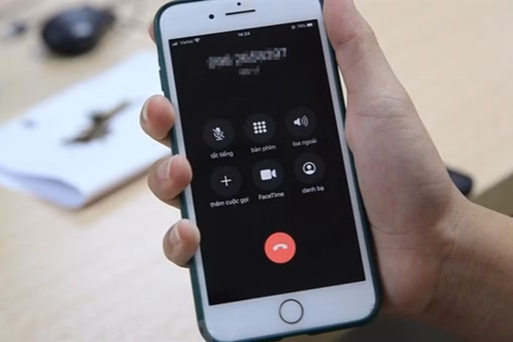 Kẻ gian thường giả mạo doanh nghiệp, cơ quan chức năng để thực hiện hành vi lừa đảo (Ảnh: Bộ TT&amp;TT).