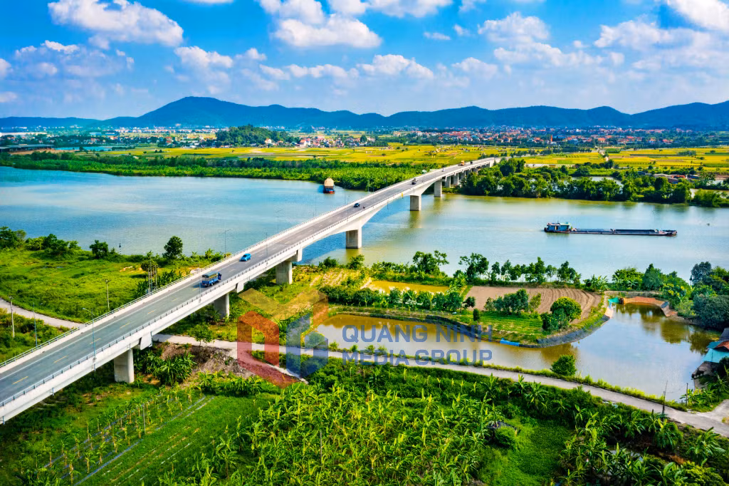 2023-11_Cầu Triều. Ảnh: Dương Văn Toàn