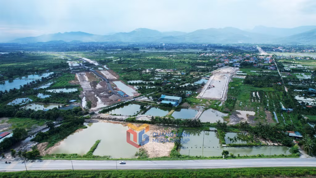 Nút giao giữa đường Yên Tử kéo dài với đường QL10 và đường ven sông nối cao tốc Hạ Long - Hải Phòng đến thị xã Đông Triều