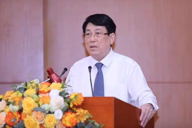 Ủy viên Bộ Chính trị, Thường trực Ban Bí thư Lương Cường phát biểu tại hội nghị. Ảnh: T.Vương