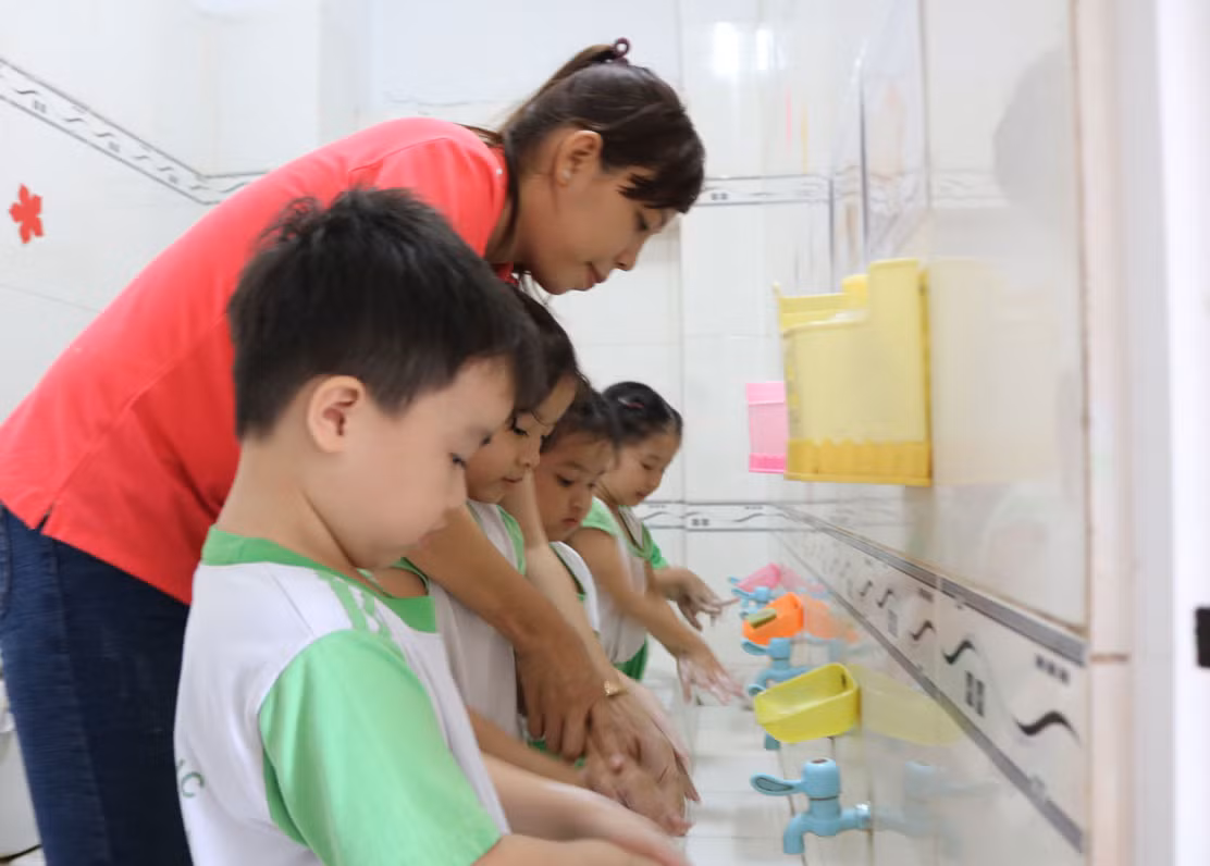 Rửa tay thường xuyên giúp phòng bệnh tiêu chảy