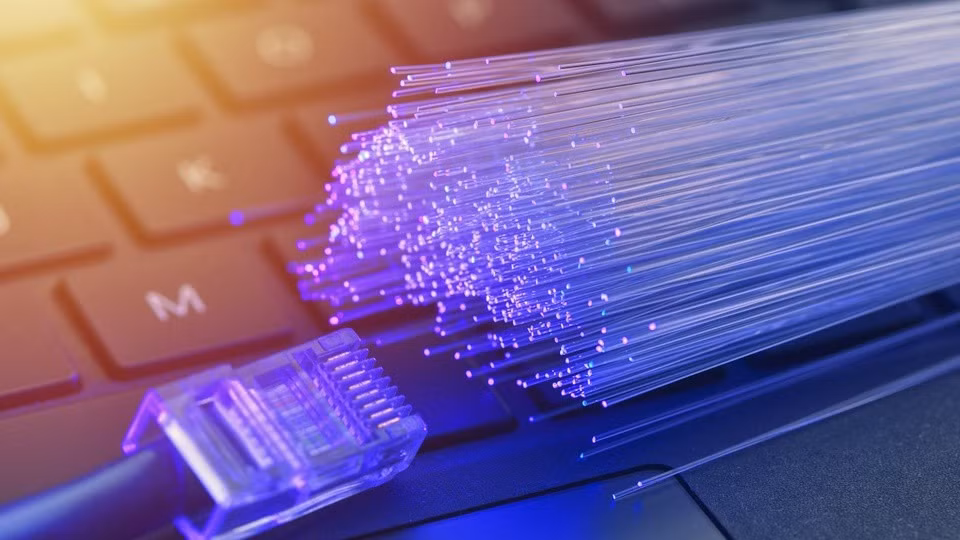 Kỷ lục về cáp quang Internet nhanh nhất thế giới đã bị phá vỡ. Ảnh: Nexstar Media.