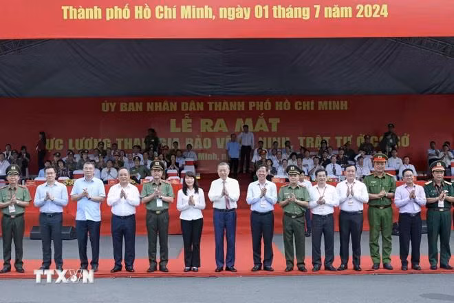 Chủ tịch nước Tô Lâm và các đại biểu tham dự buổi lễ. (Ảnh: Nhan Sáng/TTXVN)