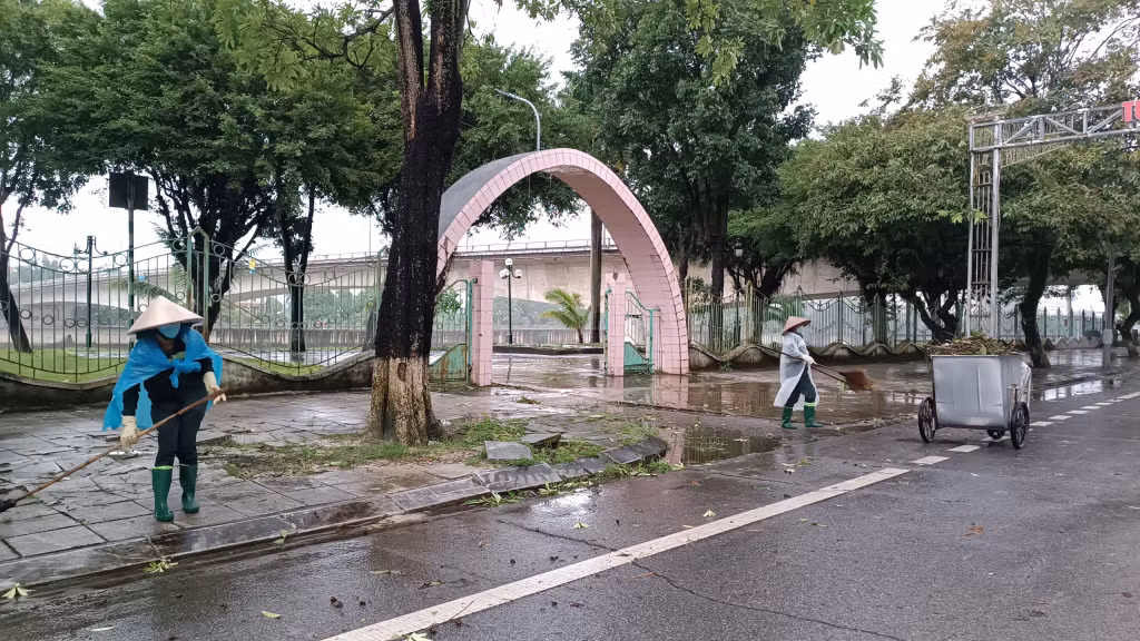 Đường phố Móng Cái thời điểm hiện tại.