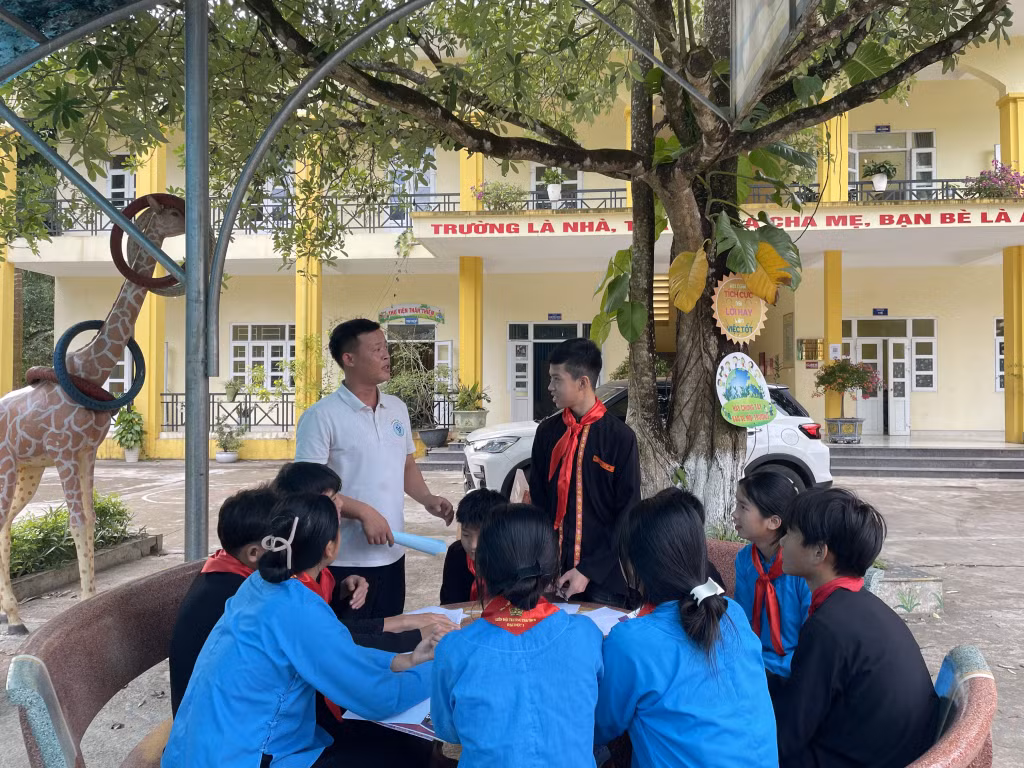 Một buổi sinh hoạt của CLB "Thủ lĩnh của sự thay đổi" Trường TH-THCS Đại Dực 2 (xã Đại Dực, huyện Tiên Yên).
