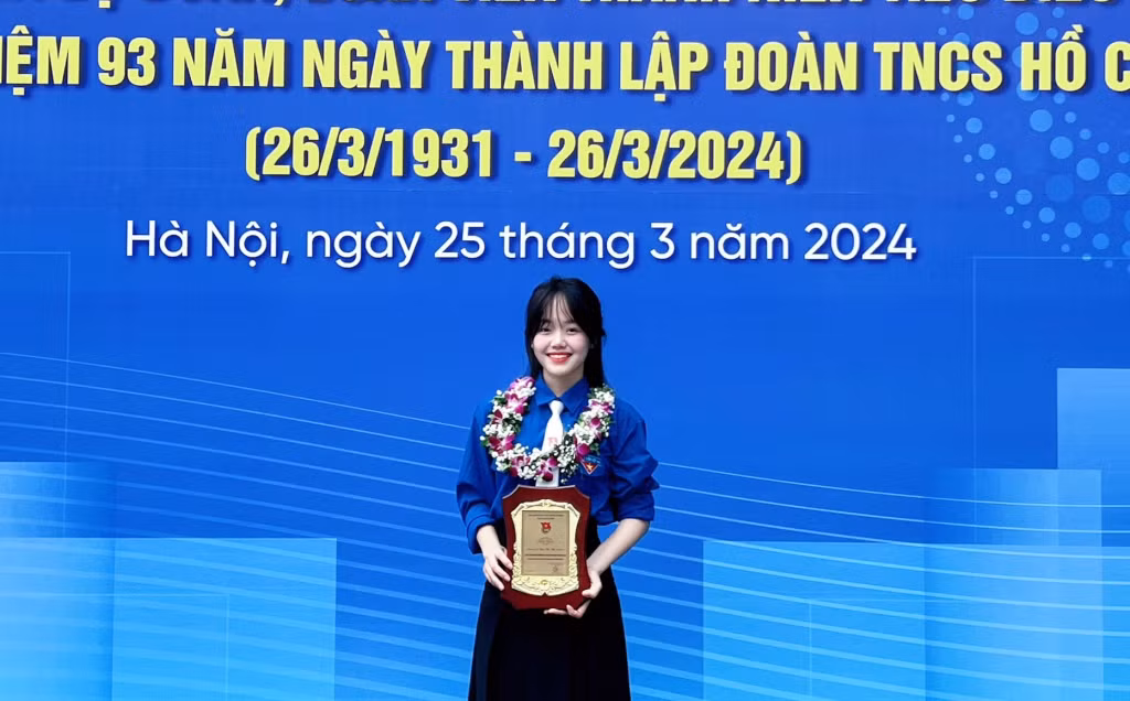 Bàn Thị Mỹ Duyên - gương mặt thanh niên tình nguyện tiêu biểu của Trường Đại học Công nghiệp Quảng Ninh. Ảnh: Nhân vật cung cấp.