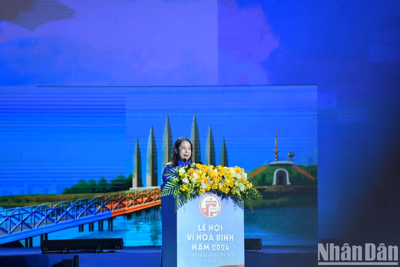Phó Chủ tịch nước Võ Thị Ánh Xuân phát biểu chỉ đạo tại buổi lễ. (Ảnh: ĐĂNG KHOA)