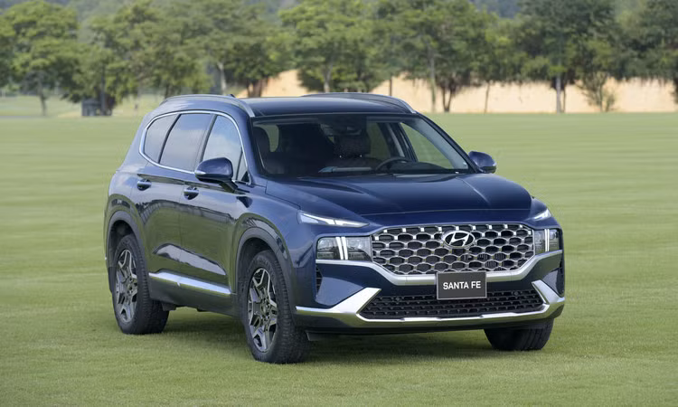Hyundai Santa Fe thế hệ mới sắp ra mắt, bản cũ giảm 50 triệu đồng ảnh 1