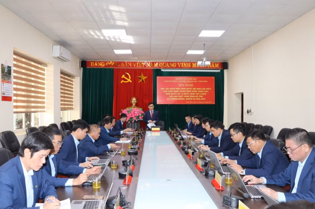 Ban Chấp hành Đảng bộ Công ty triển khai quán triệt các Nghị quyết của Trung ương, Tỉnh ủy Quảng Ninh…